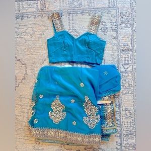 Turquoise 3-piece sari with custom-made blouse, like new, size small